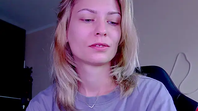 karo123421 online show from 10/08/25, 08:56