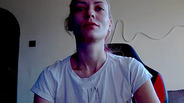 karo123421 online show from 10/19/25, 05:41