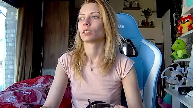 karo123421 online show from 03/06/26, 11:50