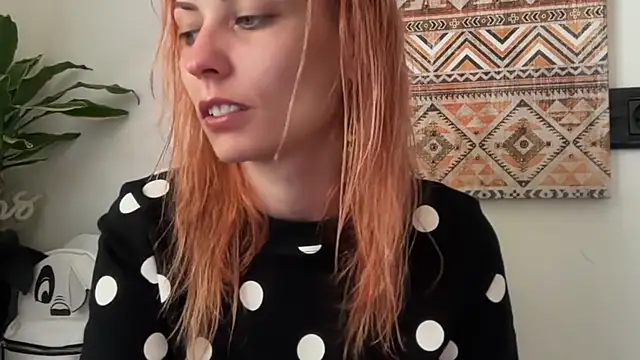 karo123421 online show from 04/22/26, 01:12