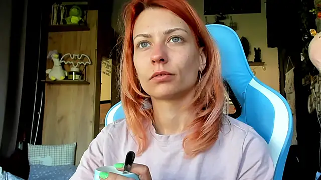 karo123421 online show from 04/23/26, 05:30