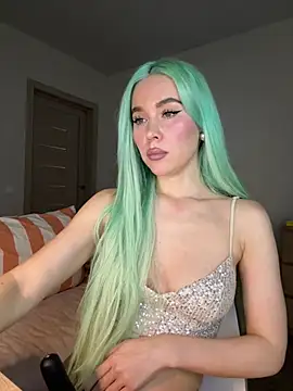 Snapshot of xDinnax chatting on 01/04/25, 11:59 xDinnax online show from 01/04/25, 11:59