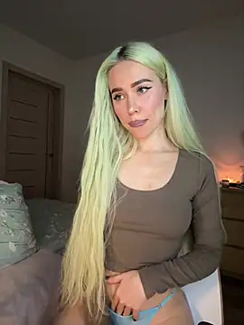 Snapshot of xDinnax chatting on 01/27/25, 02:46 xDinnax online show from 01/27/25, 02:46