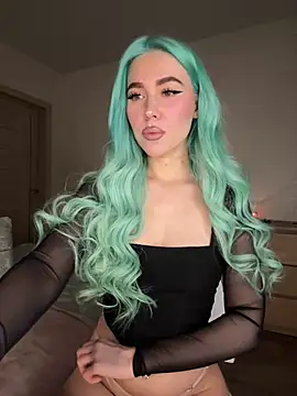 Snapshot of xDinnax chatting on 03/11/25, 03:45 xDinnax online show from 03/11/25, 03:45