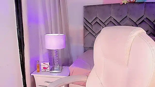 Snapshot of LeyXandrabraz chatting on 01/21/25, 12:04 LeyXandrabraz online show from 01/21/25, 12:04