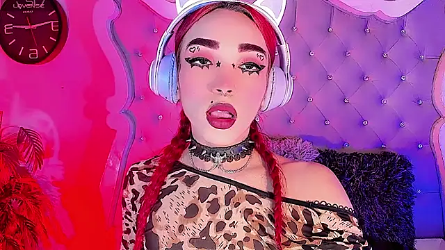 LeyXandrabraz online show from 05/15/26, 08:05