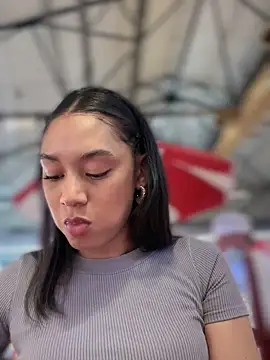 Leaberry online show from 01/15/25, 05:58