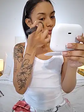 Leaberry online show from 09/18/25, 08:33