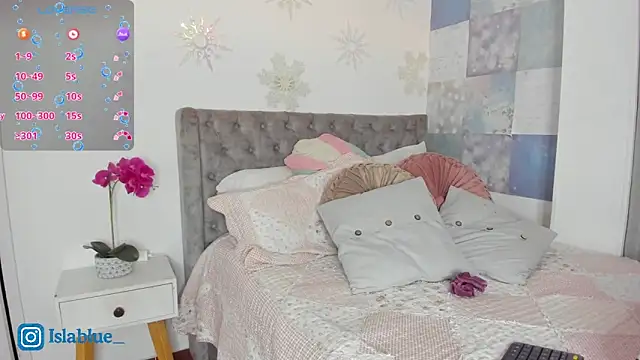 Kianna   online show from 04/27/26, 12:41