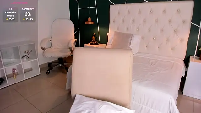 Veronicalanx1 online show from 02/15/25, 12:22