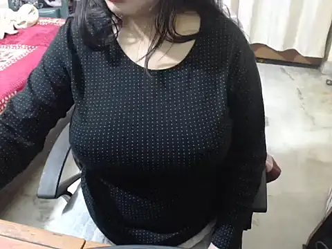 Snapshot of HOT_CHILLY chatting on 02/12/26, 05:08 HOT CHILLY online show from 02/12/26, 05:08