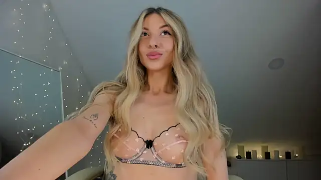 Maya Goddess online show from 04/04/26, 12:31