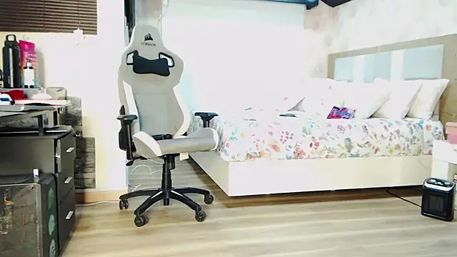 stefializon online show from 01/17/25, 03:34