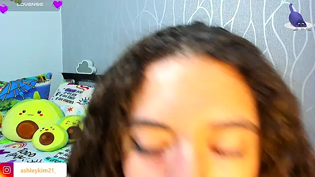 AshleyKim  online show from 11/15/25, 11:21