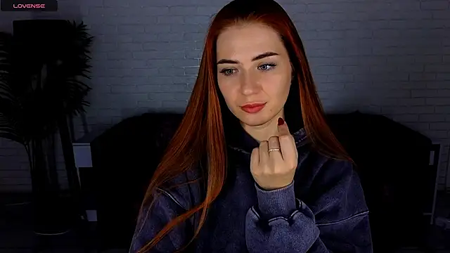 Adelyna Bird online show from 02/03/25, 10:58