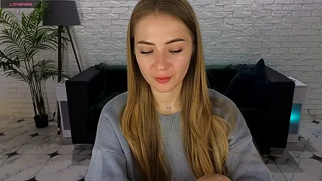 Adelyna Bird online show from 09/29/25, 06:18