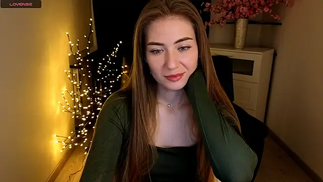 Adelyna Bird online show from 05/14/26, 06:53