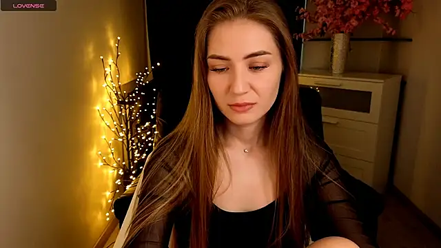 Adelyna Bird online show from 06/02/26, 08:27