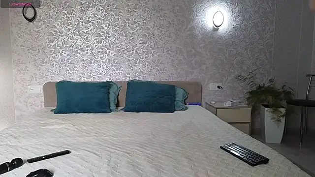 Monica Sexy online show from 11/27/25, 07:32