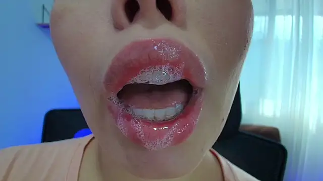 lisbet21x online show from 02/08/25, 02:05