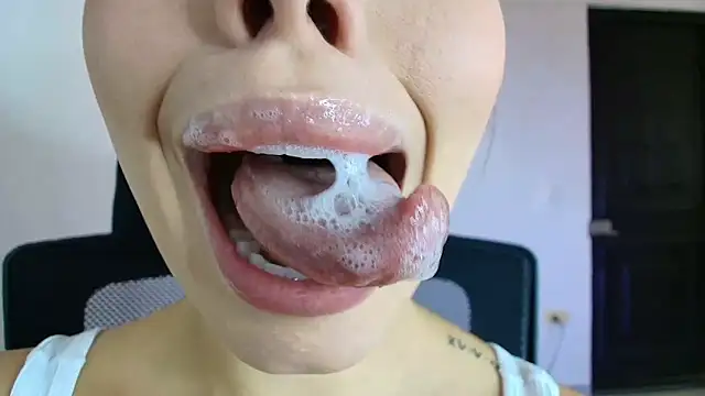 lisbet21x online show from 09/27/25, 03:06