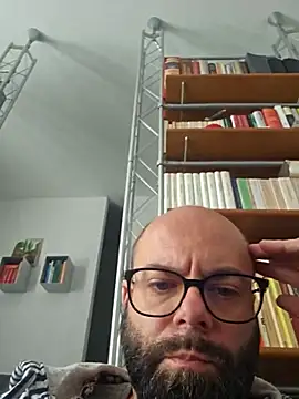 Dolceporco19 online show from 10/26/25, 10:43