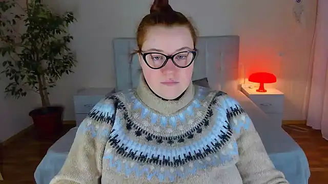 PolinaSalvatore online show from 12/16/25, 01:16