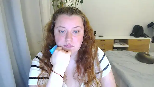 PolinaSalvatore online show from 04/15/26, 07:58