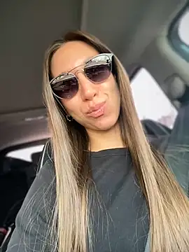 EvaCatt online show from 03/19/25, 03:41