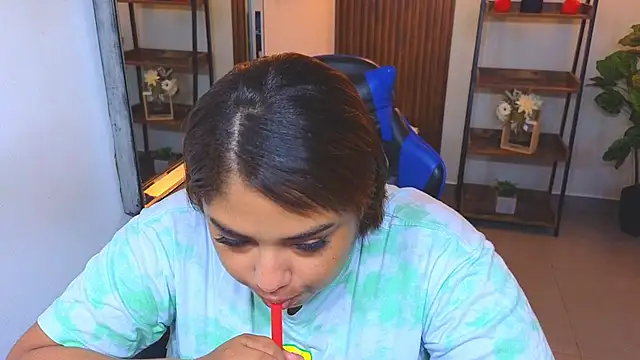 Kenya--Buhle online show from 04/14/26, 11:05