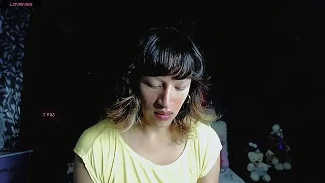 Snapshot of Summer_XO chatting on 02/12/25, 02:45 Summer XO online show from 02/12/25, 02:45