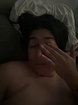 andreaisis2 online show from 04/19/26, 06:54