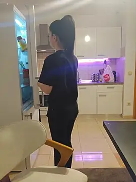 Snapshot of U_prolazu chatting on 02/22/26, 06:50 U prolazu online show from 02/22/26, 06:50