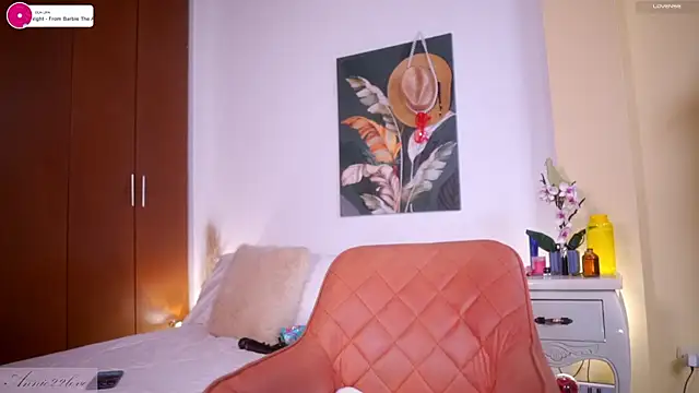 annie22love online show from 02/19/25, 08:20