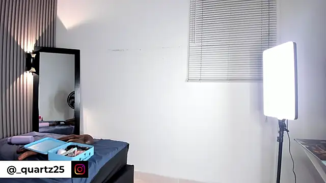 Zafiiraa online show from 04/17/26, 04:04