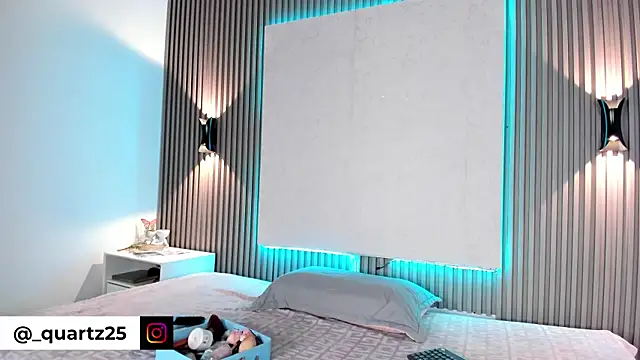 Zafiiraa online show from 04/23/26, 03:52