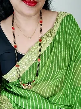 Snapshot of Indian_desi_wife chatting on 03/21/26, 02:27 Indian desi wife online show from 03/21/26, 02:27
