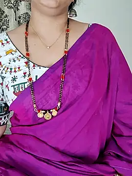 Snapshot of Indian_desi_wife chatting on 03/30/26, 01:28 Indian desi wife online show from 03/30/26, 01:28