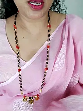 Snapshot of Indian_desi_wife chatting on 04/11/26, 02:27 Indian desi wife online show from 04/11/26, 02:27