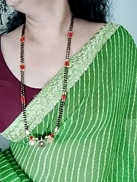 Snapshot of Indian_desi_wife chatting on 04/11/26, 03:49 Indian desi wife online show from 04/11/26, 03:49