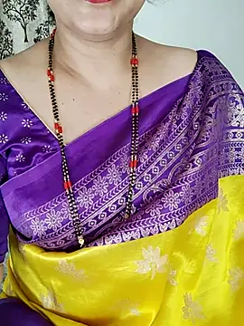 Snapshot of Indian_desi_wife chatting on 04/14/26, 01:33 Indian desi wife online show from 04/14/26, 01:33