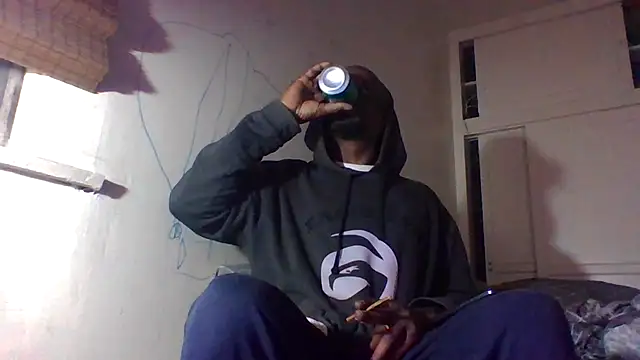 Snapshot of Daddy_hook chatting on 02/18/26, 06:31 Daddy hook online show from 02/18/26, 06:31