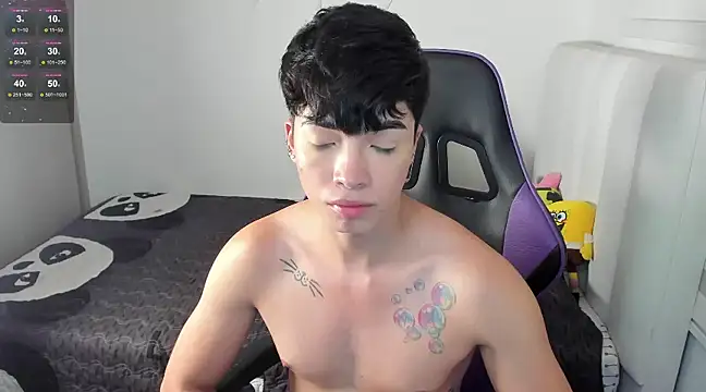 santy7v7 online show from 12/18/24, 04:28