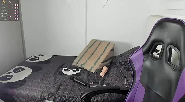 santy7v7 online show from 12/20/24, 04:25