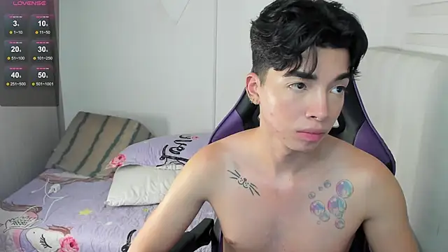 santy7v7 online show from 03/21/25, 04:18