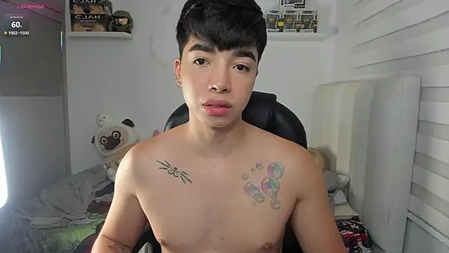 santy7v7 online show from 04/23/26, 01:35