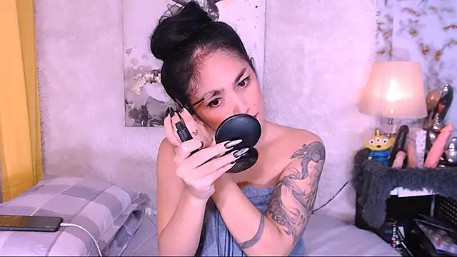 Oriental Tiara online show from 12/23/24, 10:01