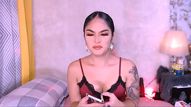 Oriental Tiara online show from 01/23/25, 01:35