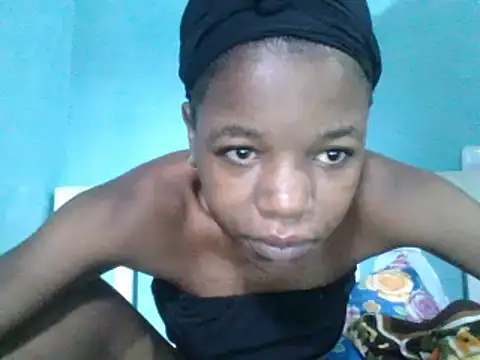 Snapshot of sweetchic_ chatting on 02/20/25, 07:01 sweetchic online show from 02/20/25, 07:01