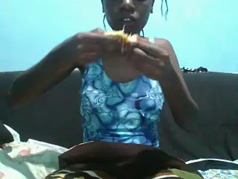Snapshot of sweetchic_ chatting on 03/14/25, 05:57 sweetchic online show from 03/14/25, 05:57
